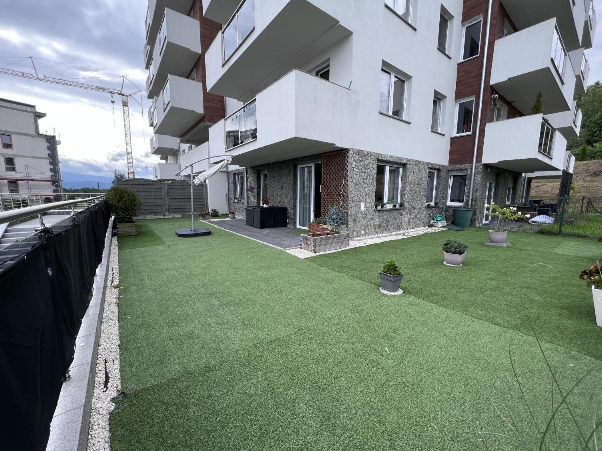 Apartament Z Tarasem Na Osiedlu Rakownica Jelenia Gora Bagian luar foto